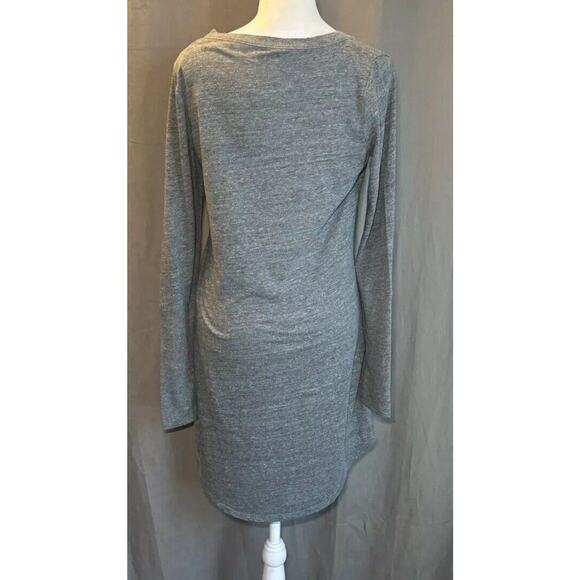 NWT CHASER Nordstrom Y2K Grey Long SLEEVE CREW NECK Super Long Tee Size Small - Picture 9 of 12